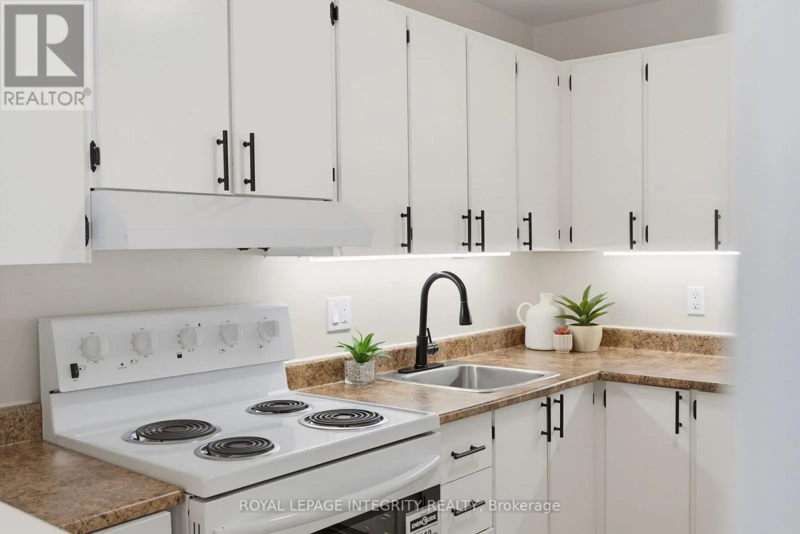 36 - 3415 UPLANDS DRIVE