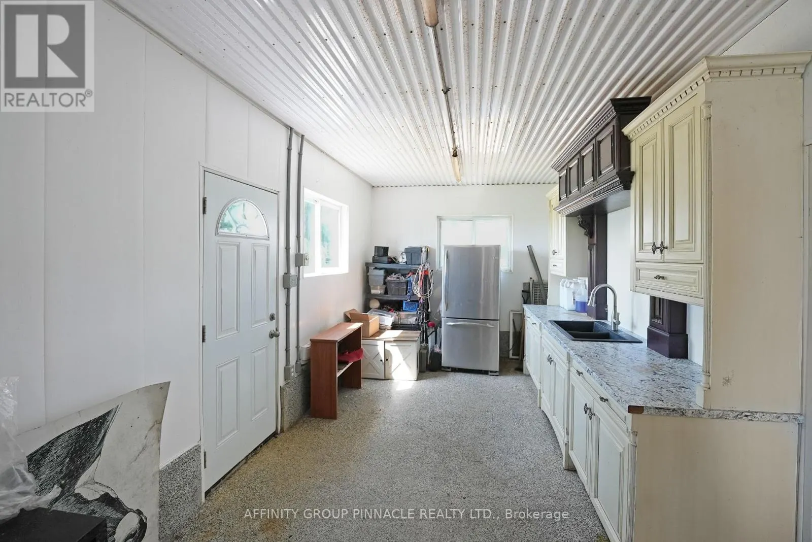 720 MORTON LINE