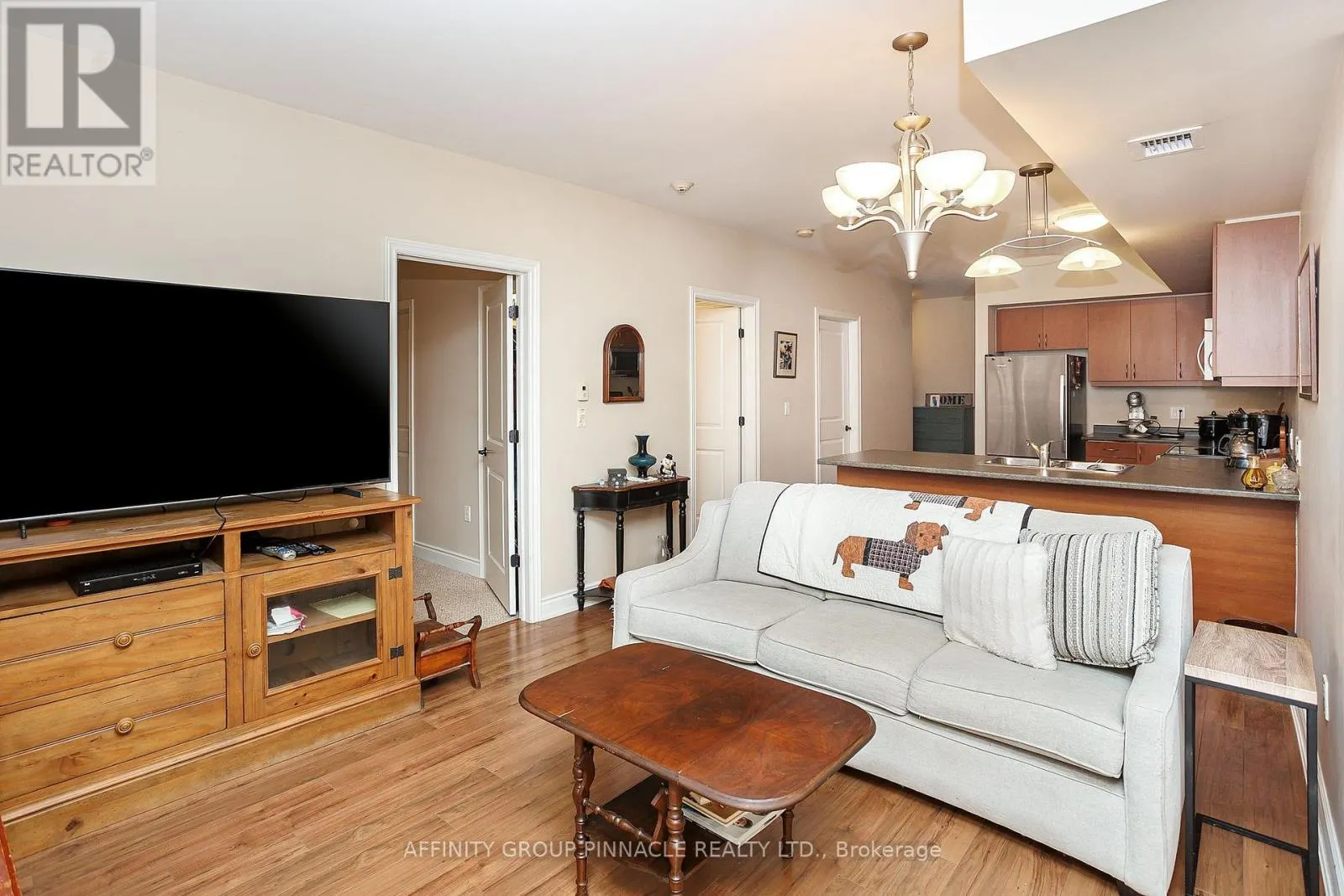 105 - 94 FRANCIS STREET W #105