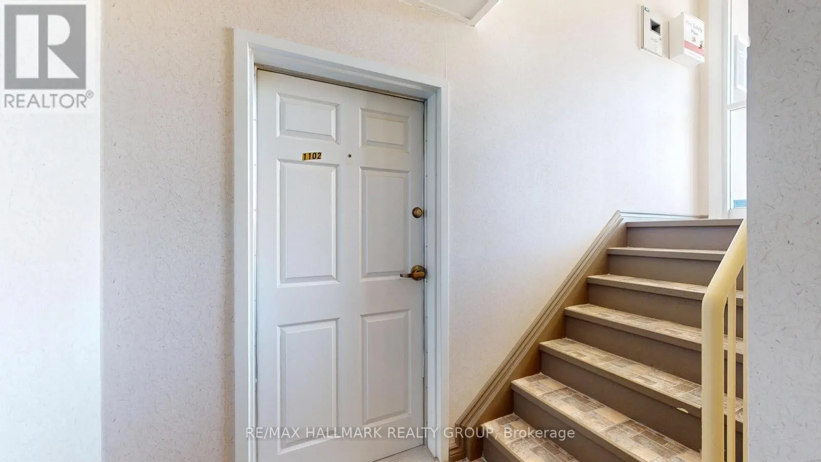 1102 - 237 OAK STREET W