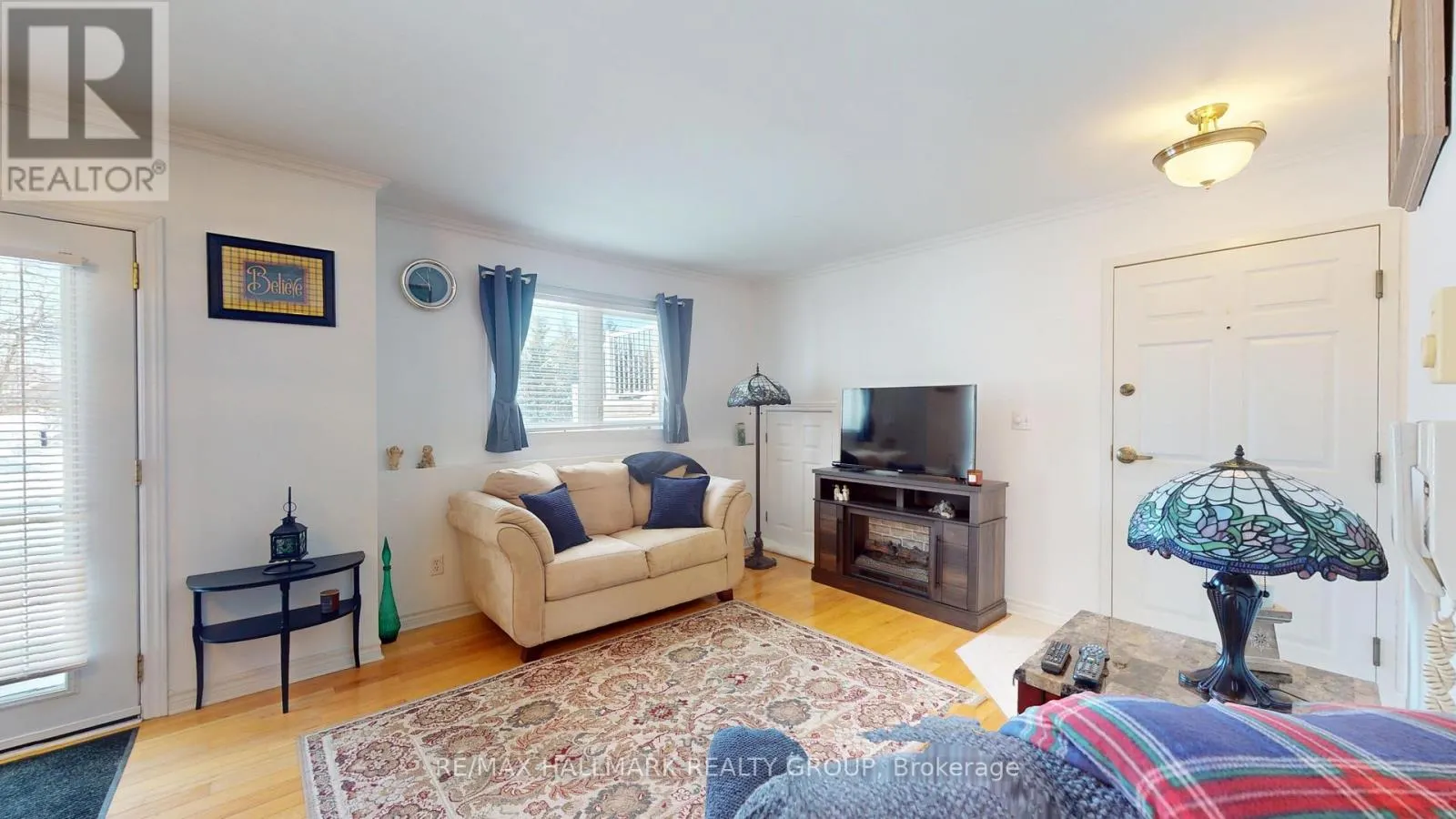 1102 - 237 OAK STREET W