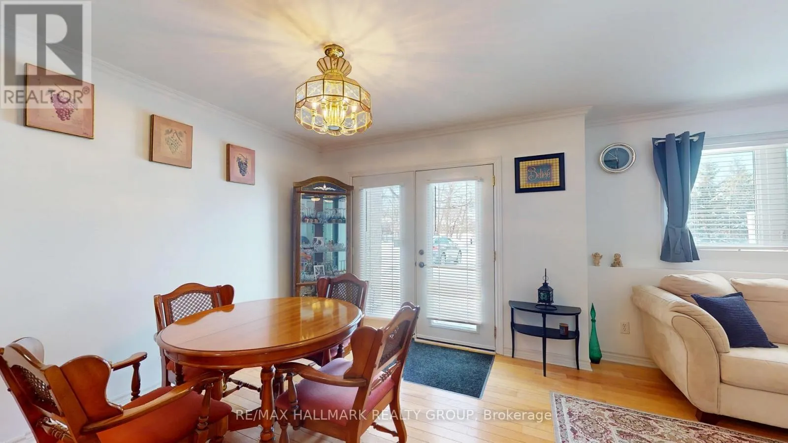 1102 - 237 OAK STREET W