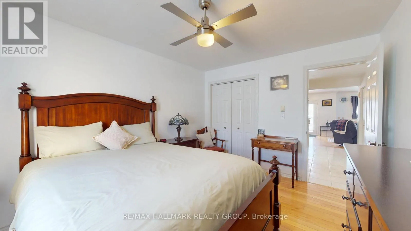 1102 - 237 OAK STREET W