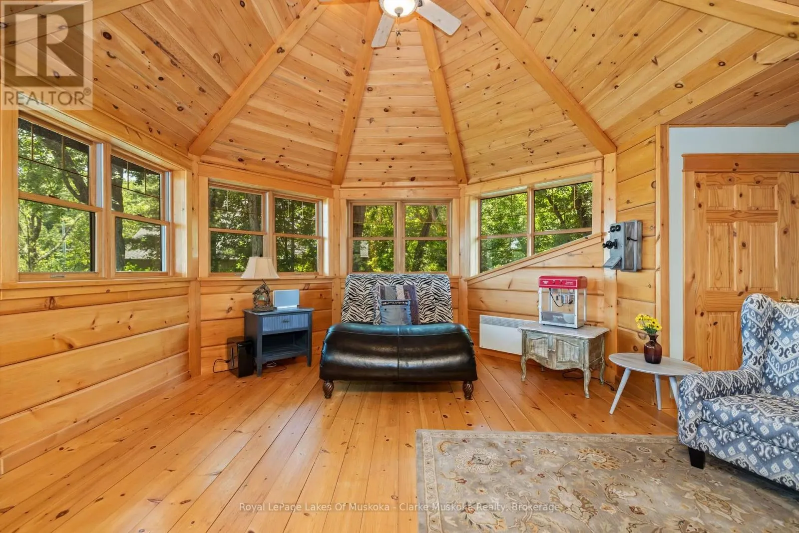 1040 7TH HEAVEN LANE
