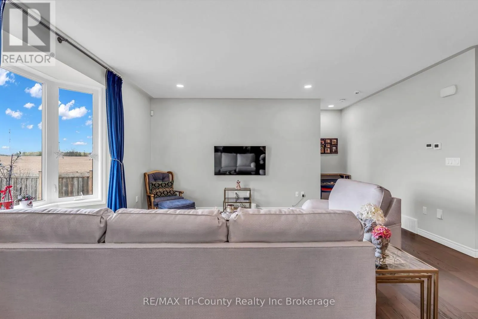 18 CROCUS AVENUE