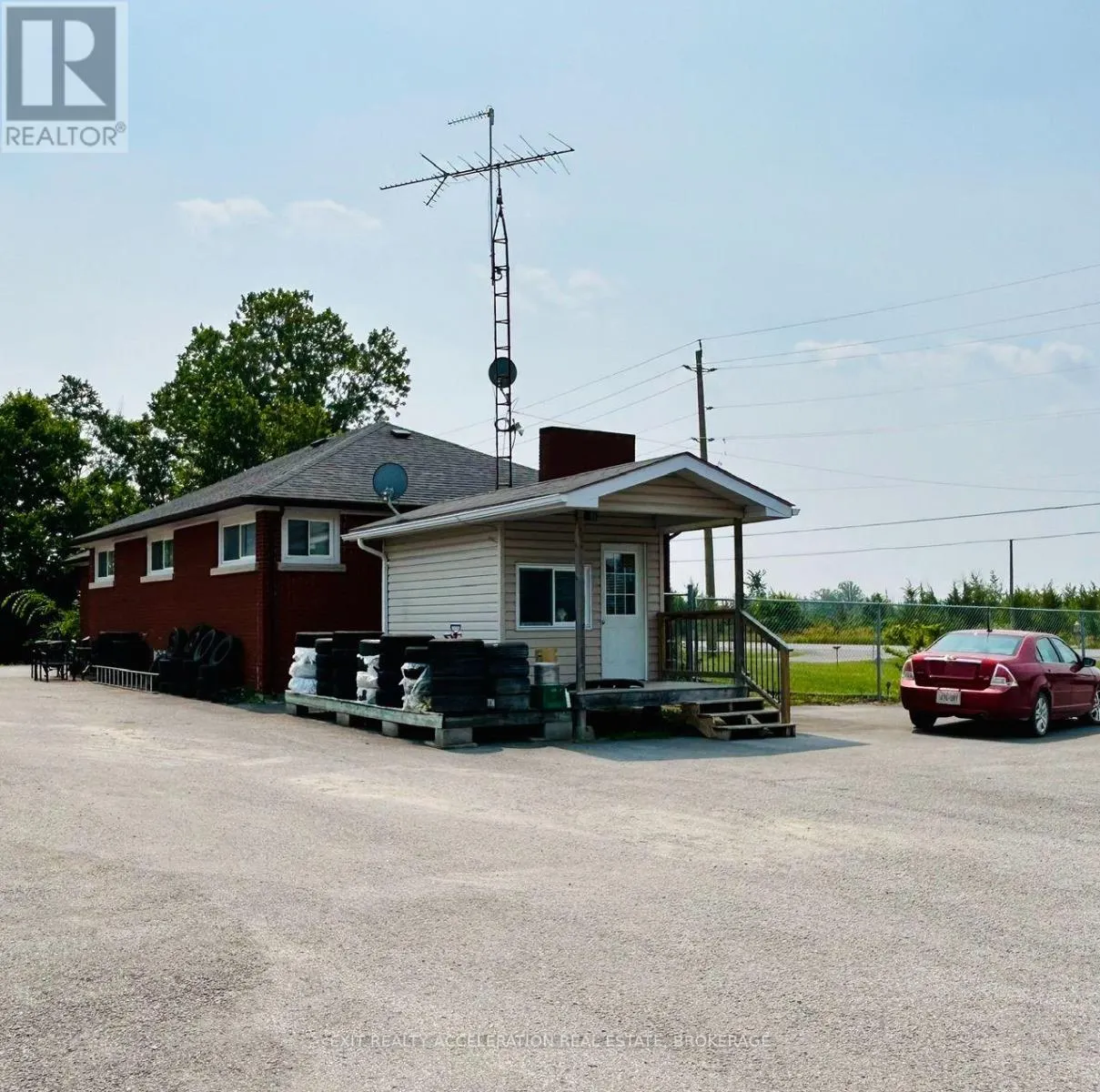 1085 COUNTY RD 41