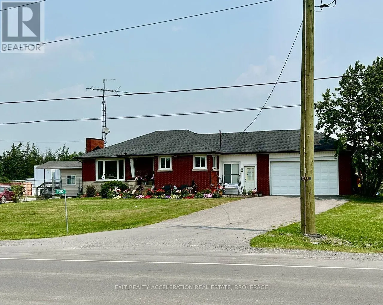 1085 COUNTY RD 41