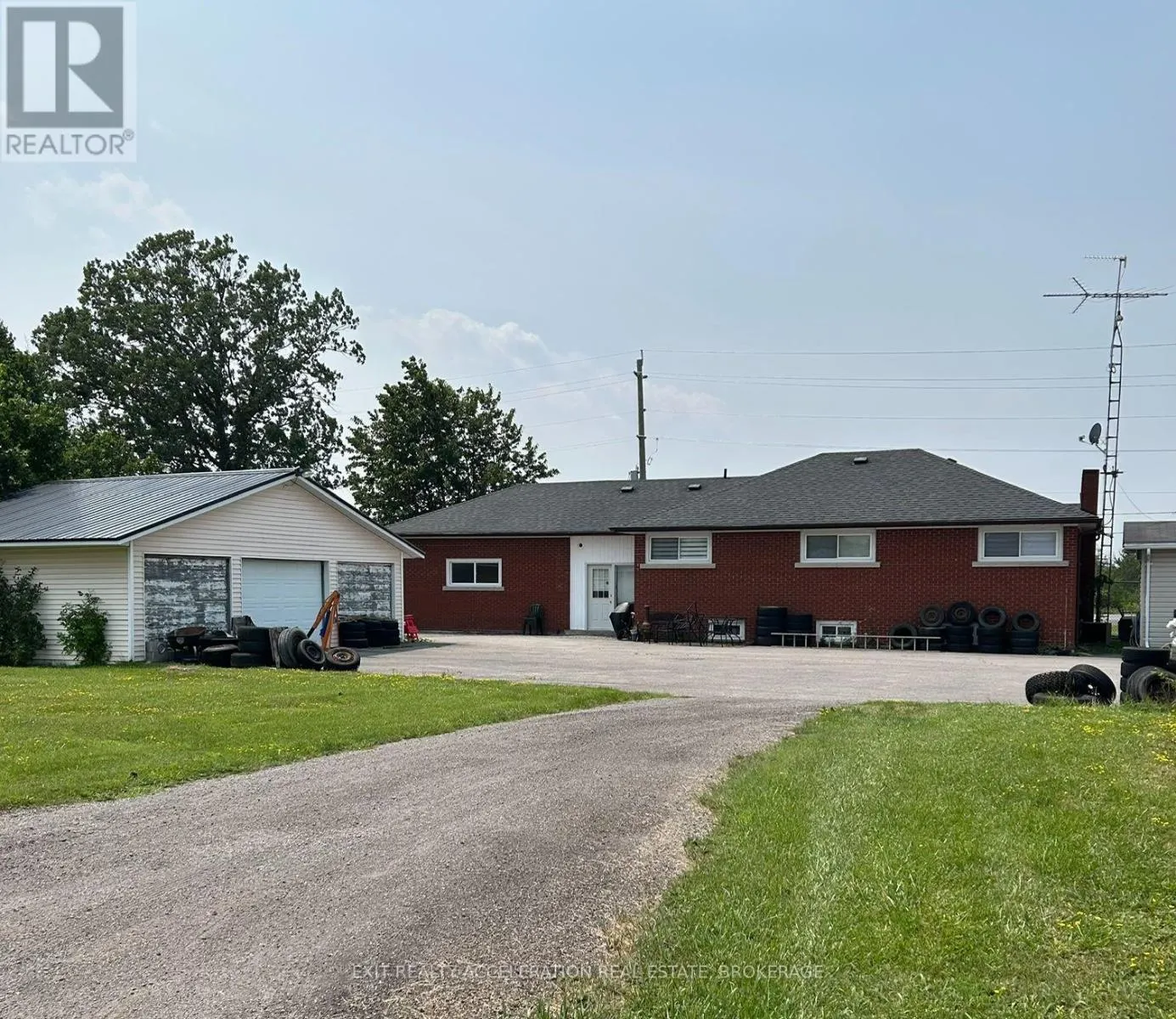 1085 COUNTY RD 41