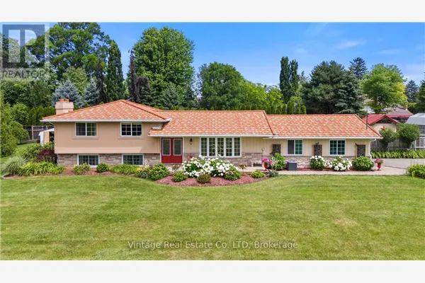 1841 SUNSET LANE