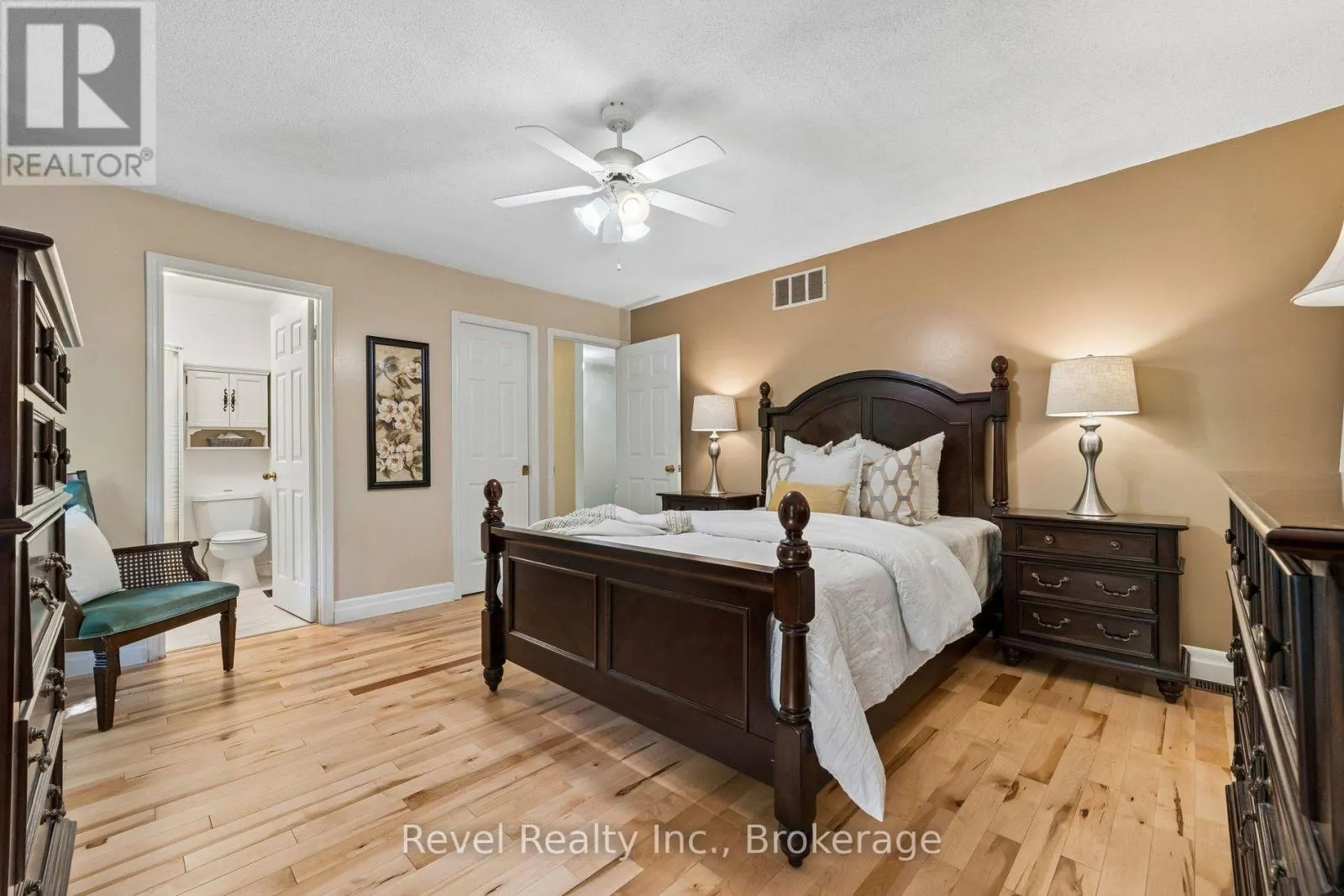 18 BESSIE AVENUE S