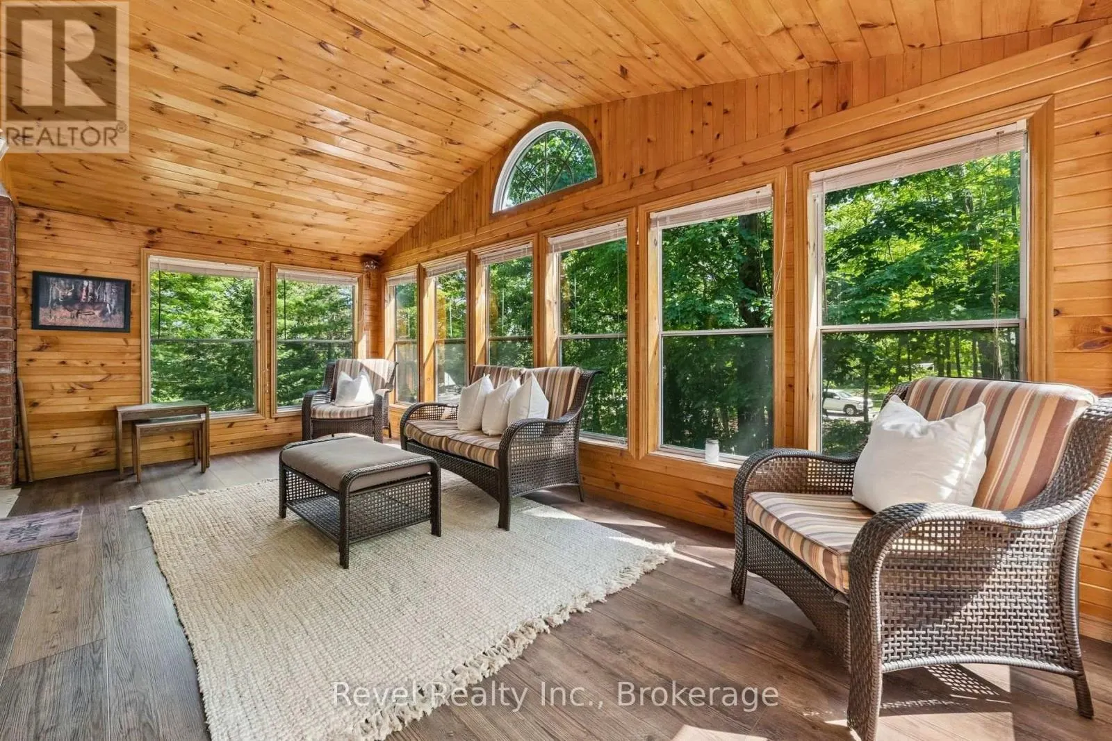 18 BESSIE AVENUE S