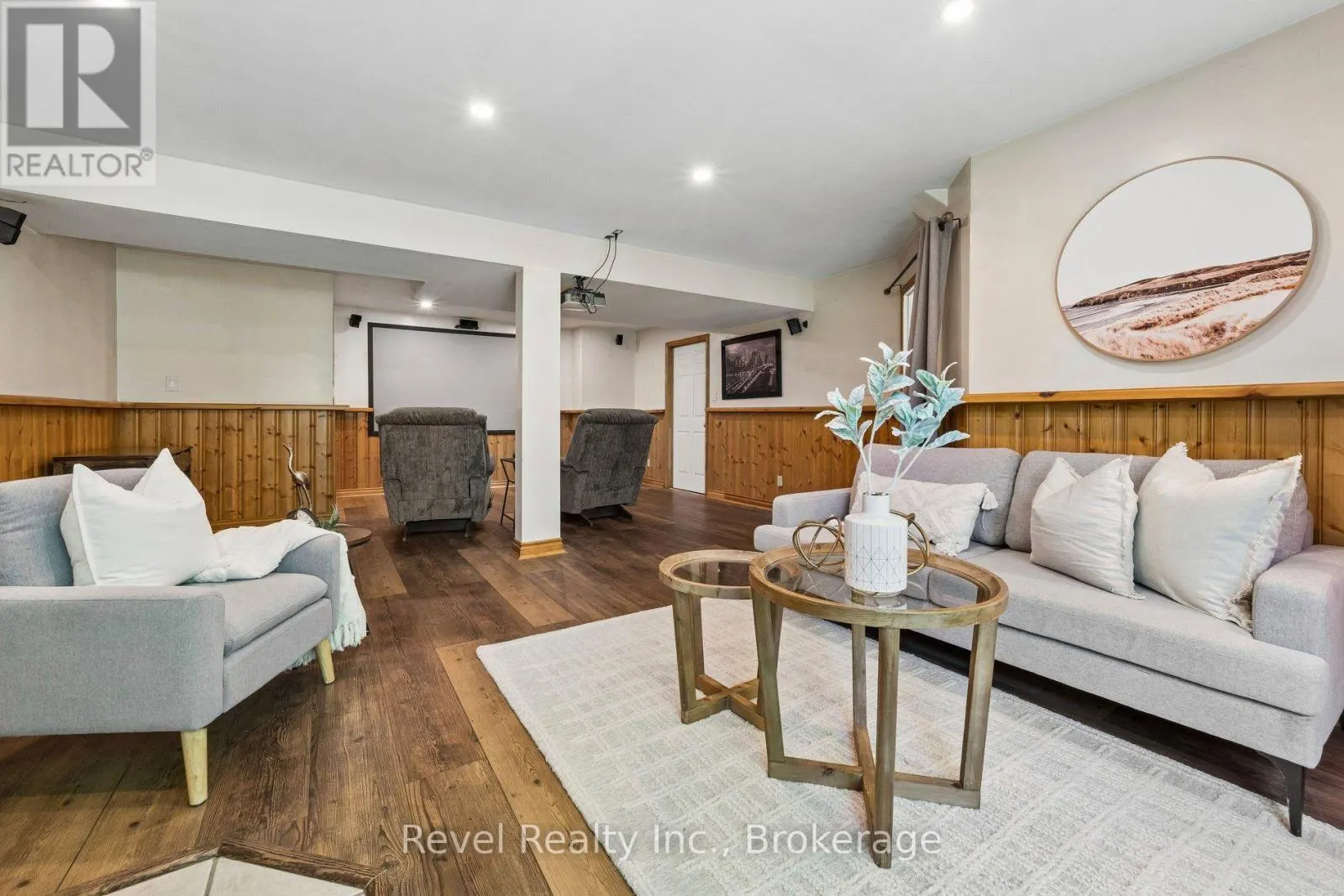 18 BESSIE AVENUE S