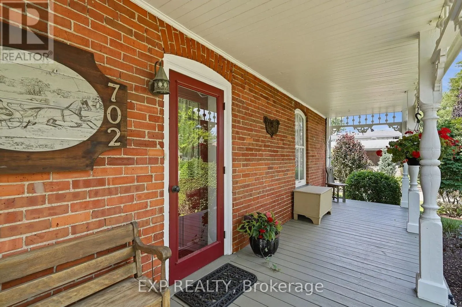 702 DOLLARD STREET