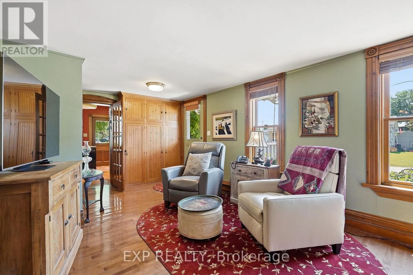 702 DOLLARD STREET