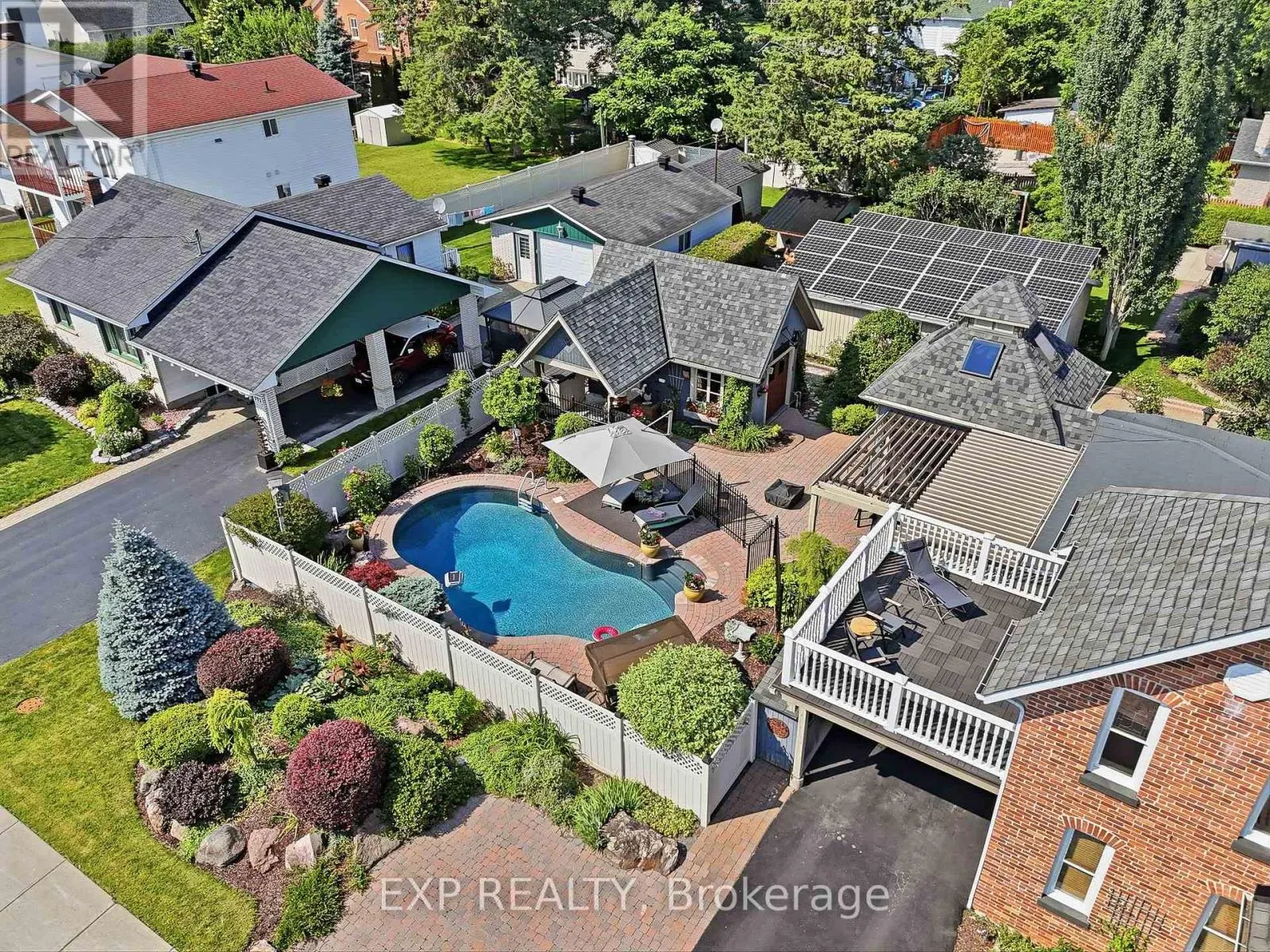 702 DOLLARD STREET