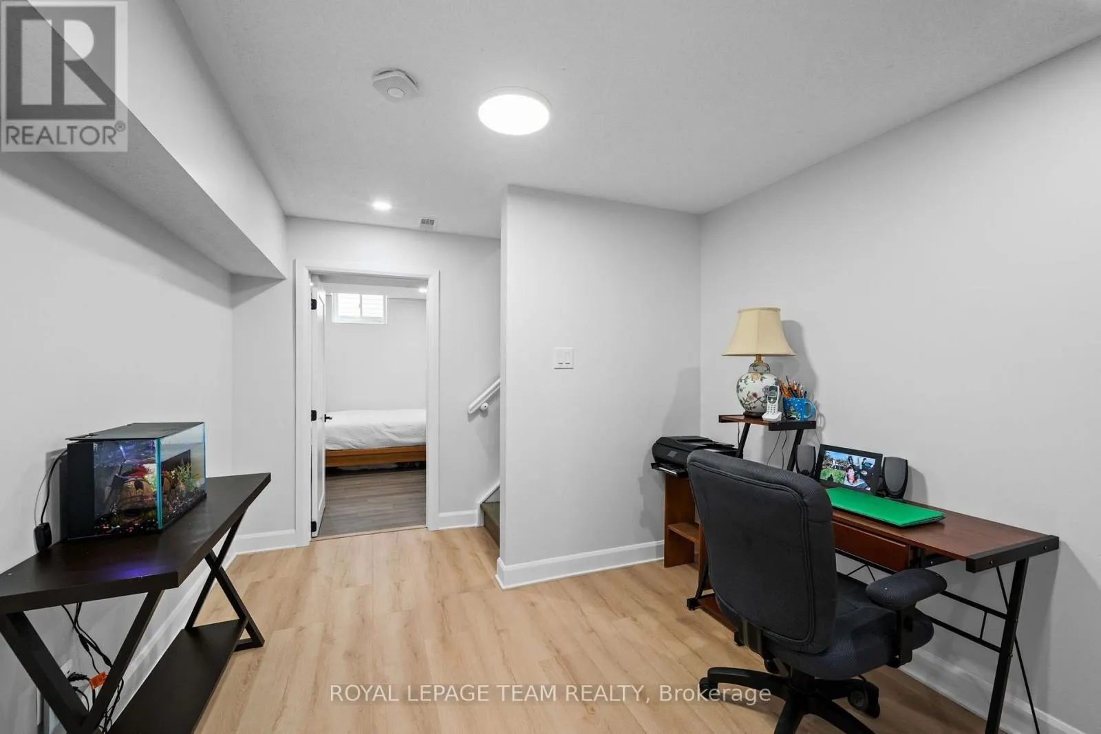 6936 MARY ANNE DRIVE