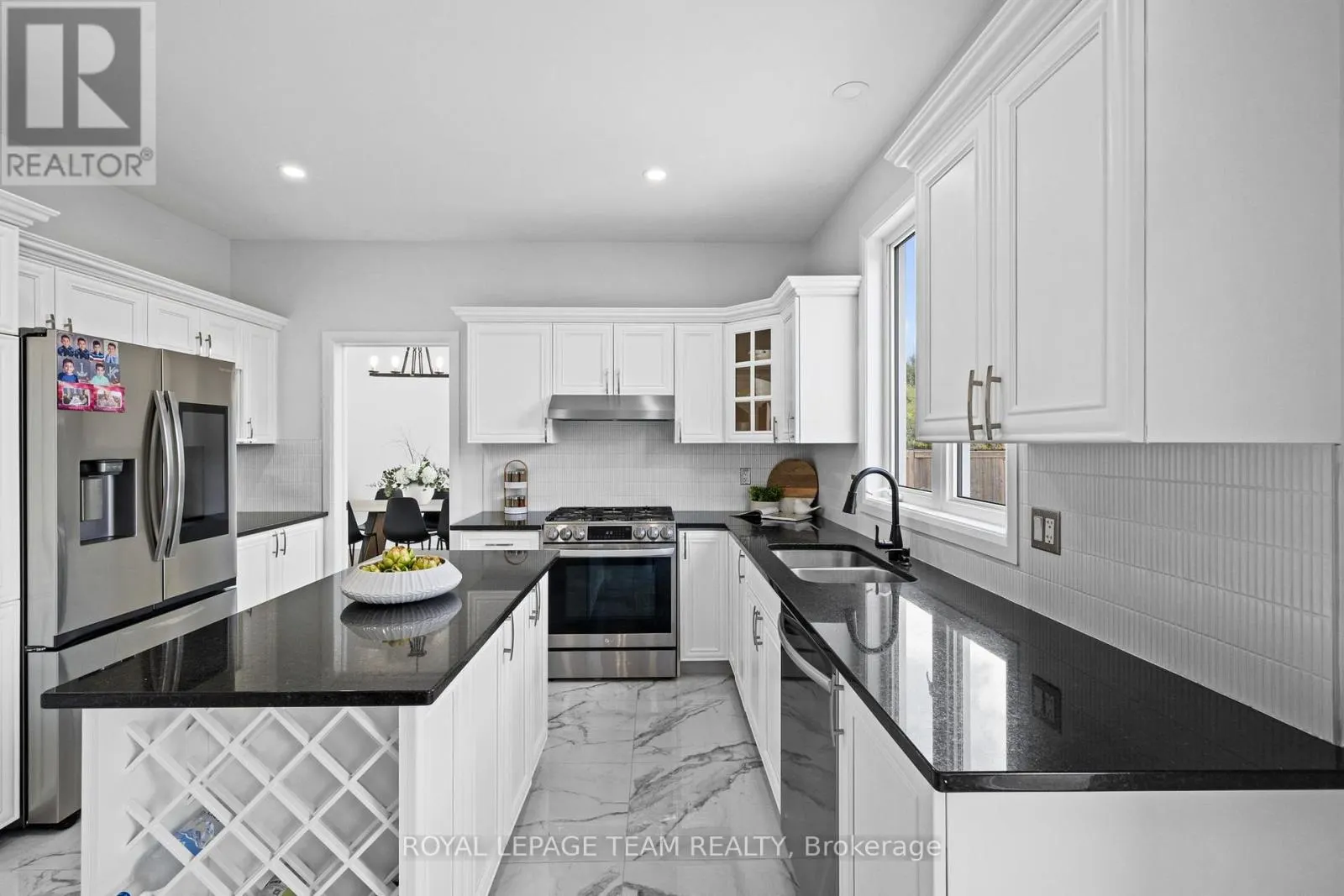 6936 MARY ANNE DRIVE
