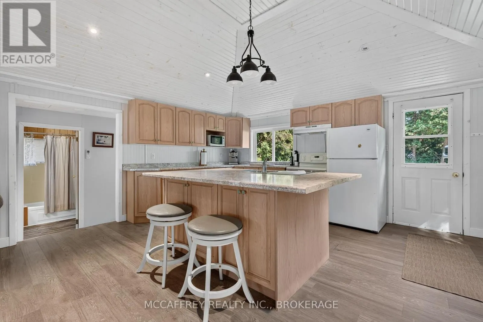 96 ISLANDVIEW LANE