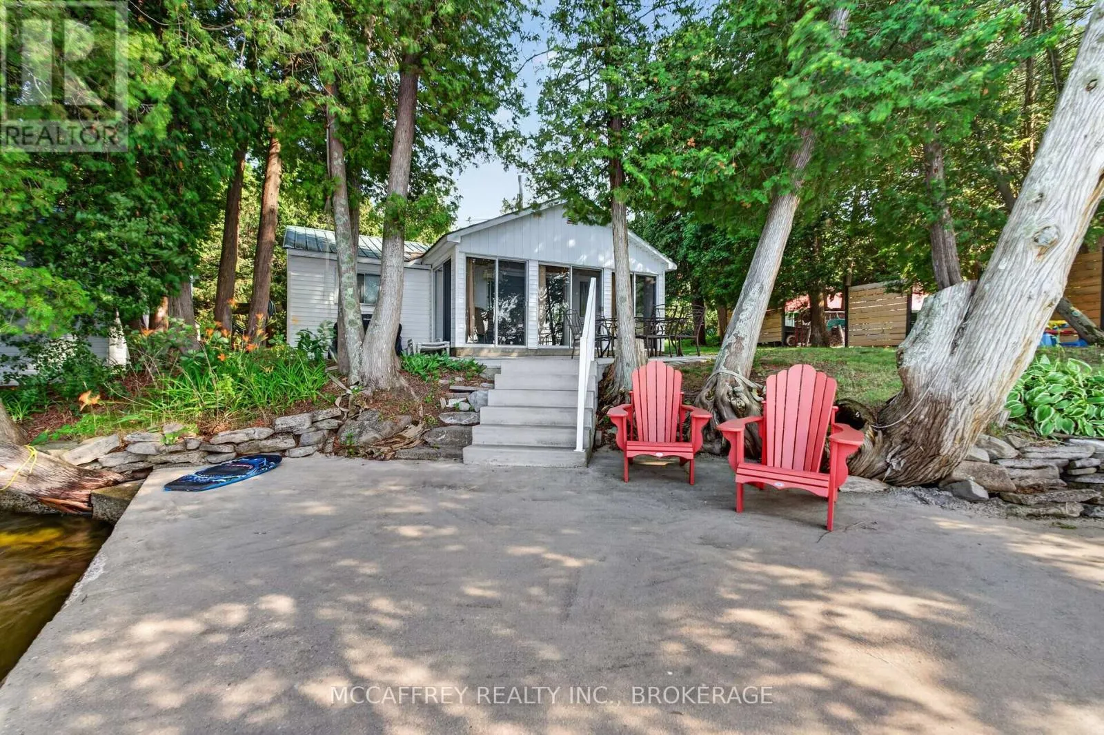 96 ISLANDVIEW LANE