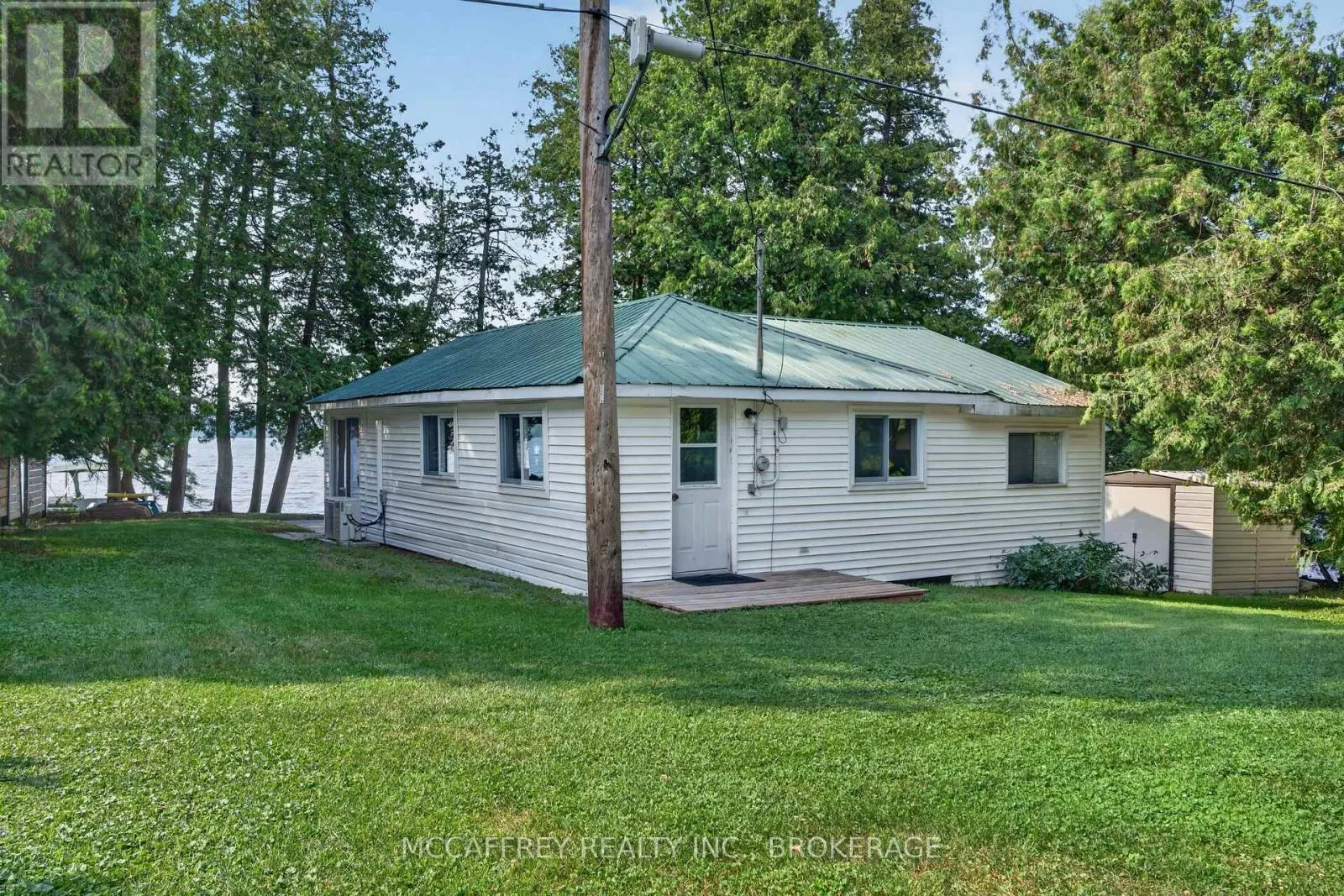 96 ISLANDVIEW LANE