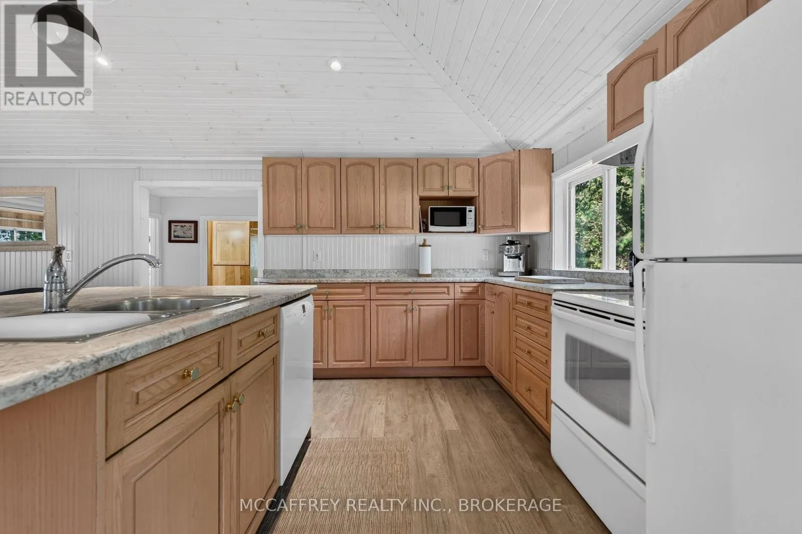 96 ISLANDVIEW LANE