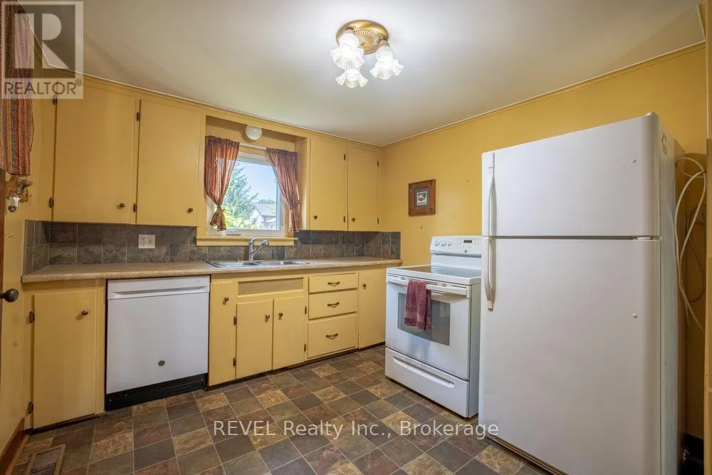 247 NICOLAS ROAD