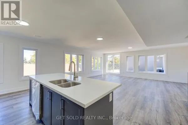 11 - 6701 THOROLD STONE ROAD