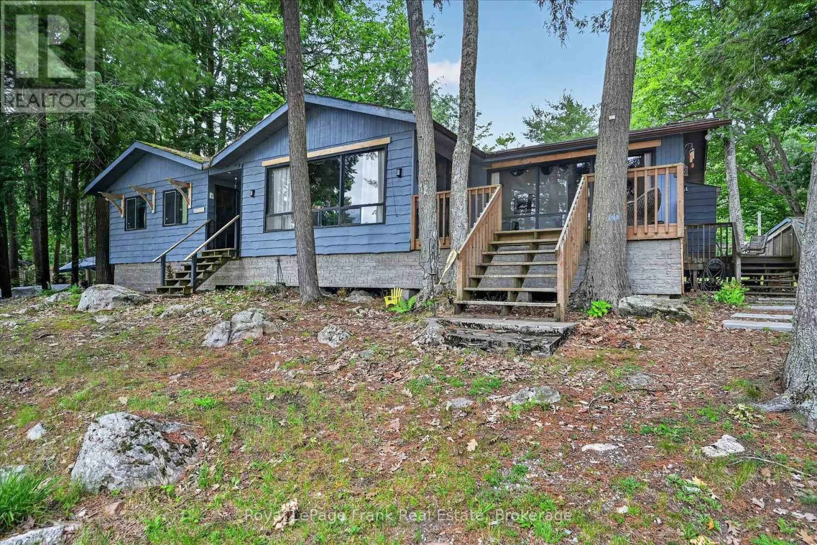 442 ISLAND 7 STONEY LAKE