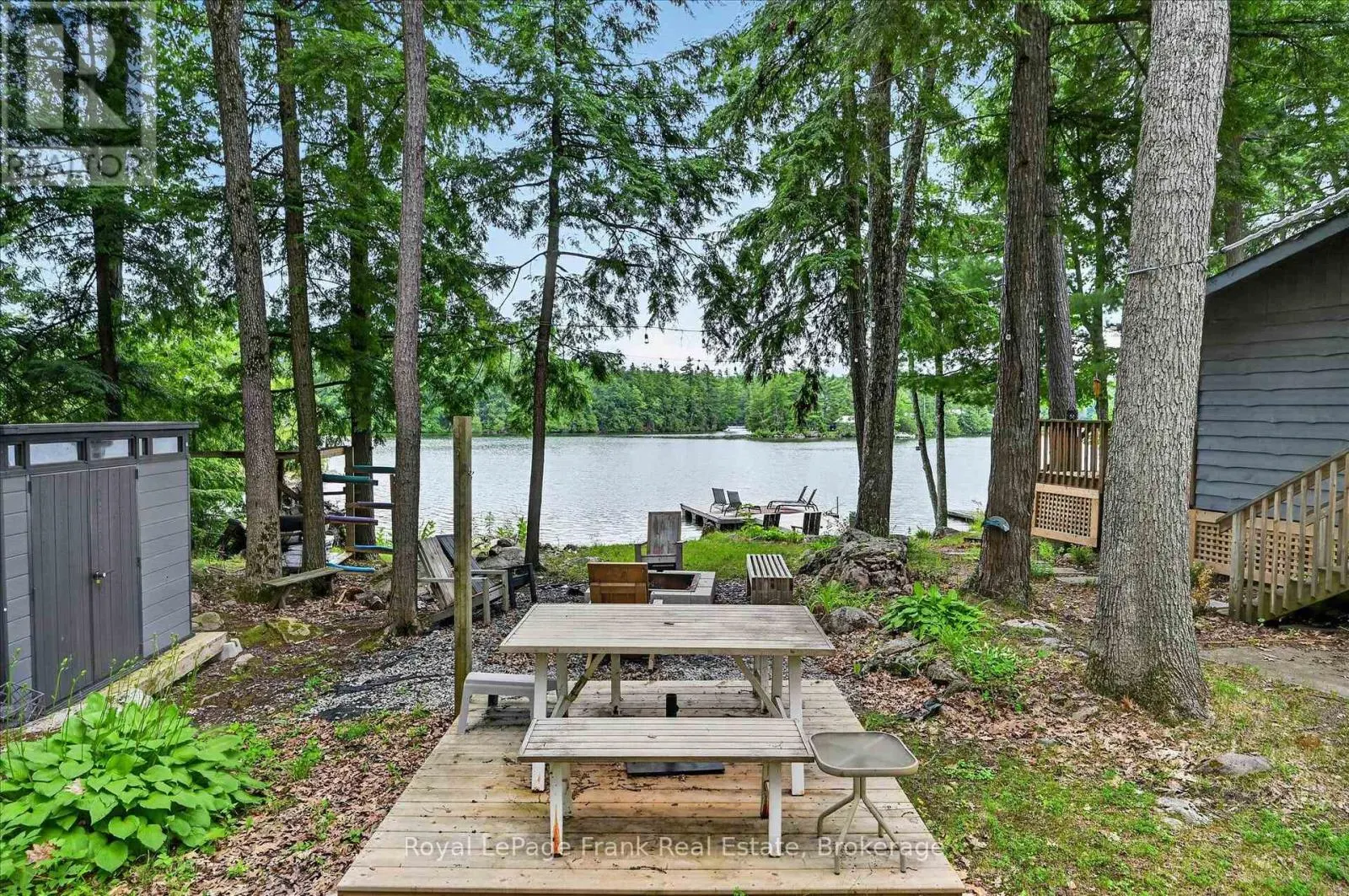 442 ISLAND 7 STONEY LAKE