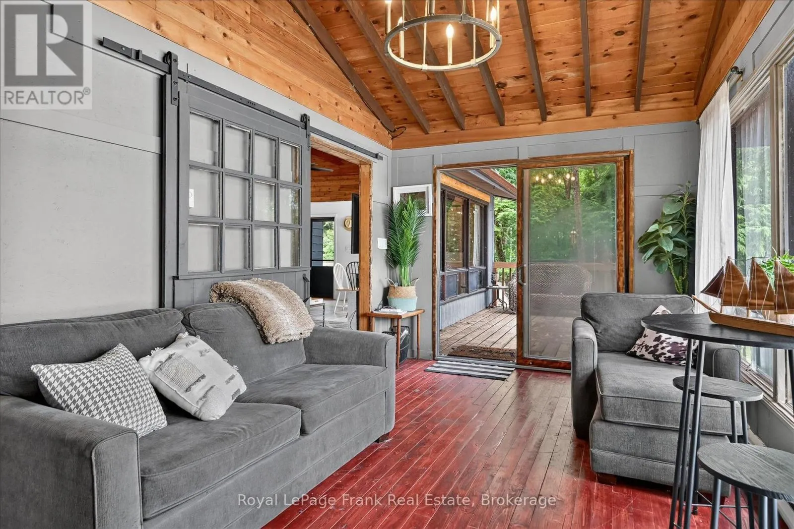 442 ISLAND 7 STONEY LAKE