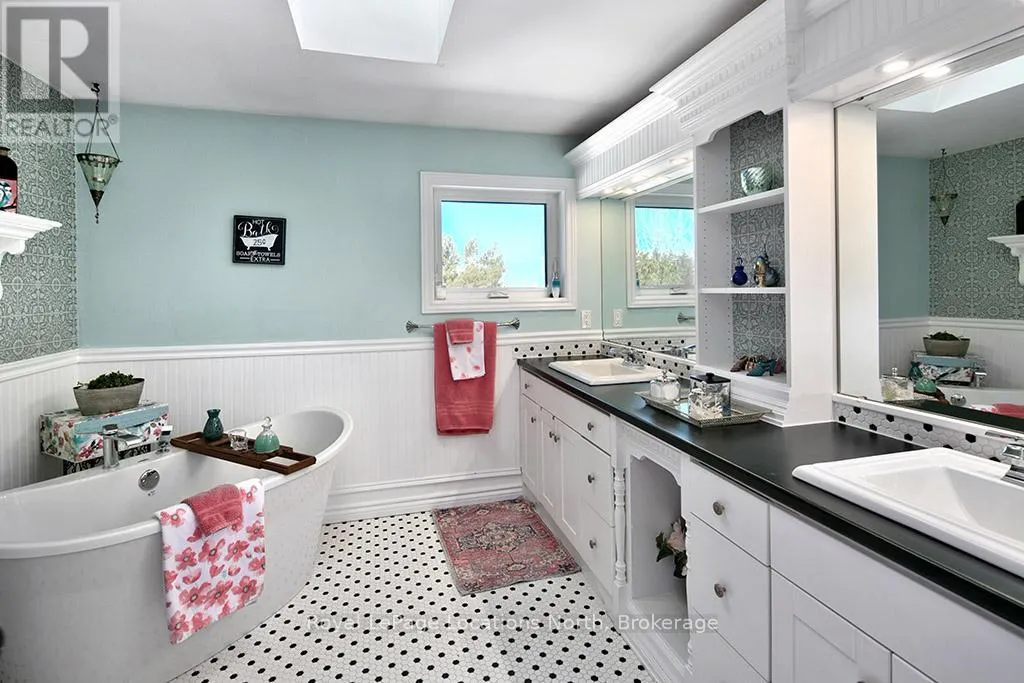 248 ST. VINCENT CRESCENT