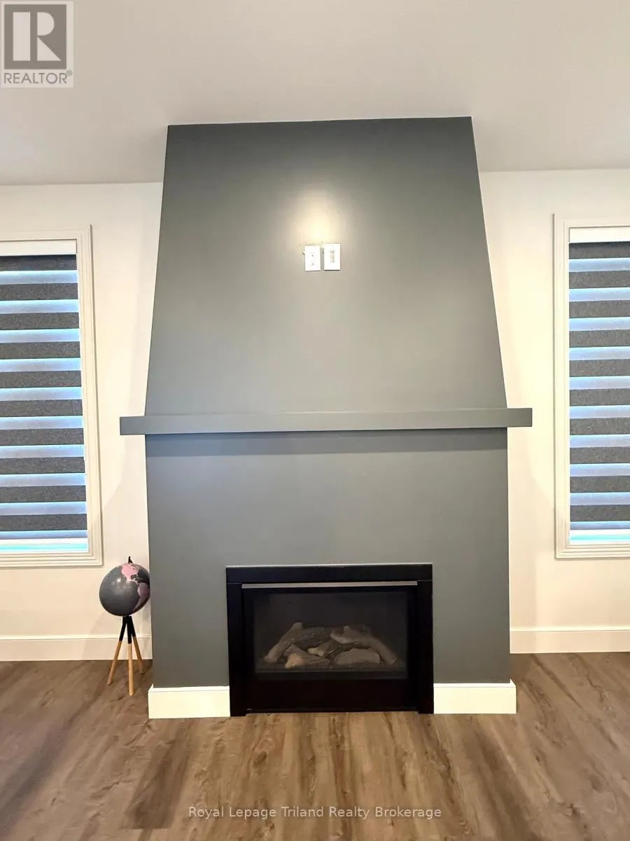 75 TRAILVIEW DRIVE