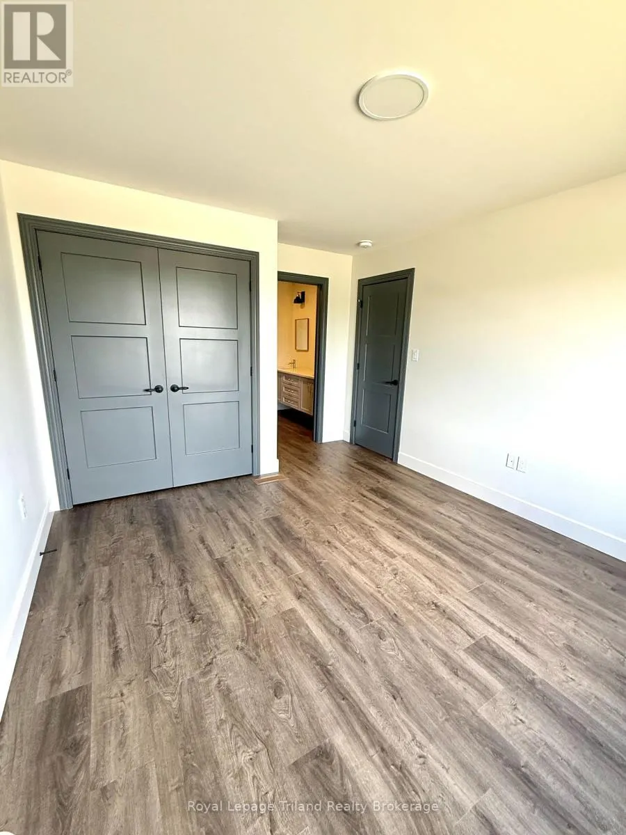 75 TRAILVIEW DRIVE