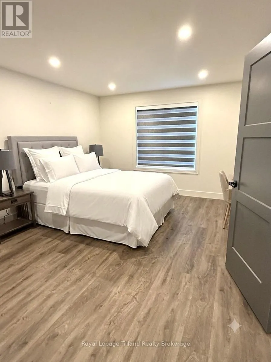 75 TRAILVIEW DRIVE
