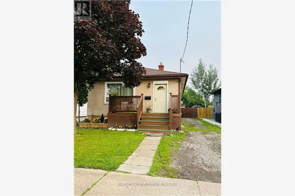 10 PARKWOOD DRIVE