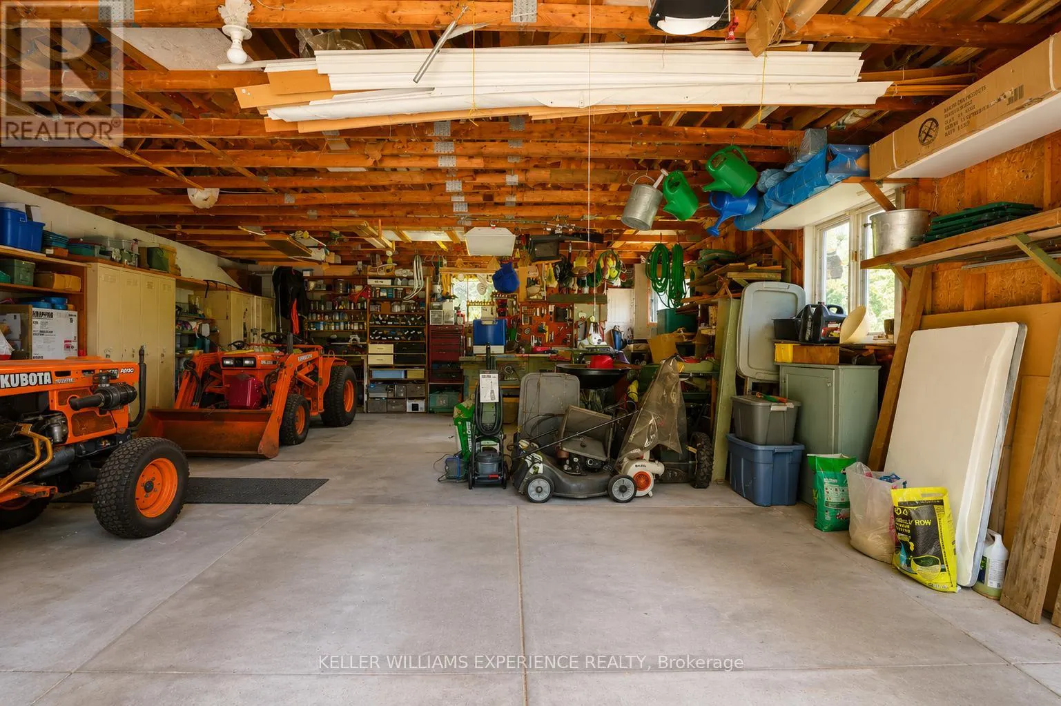 203 SANTAS VILLAGE ROAD