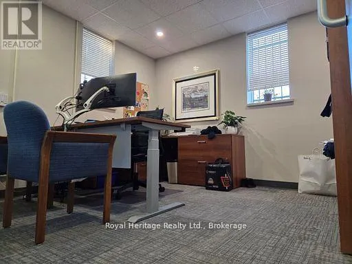 3C - 17 QUEEN STREET #3C