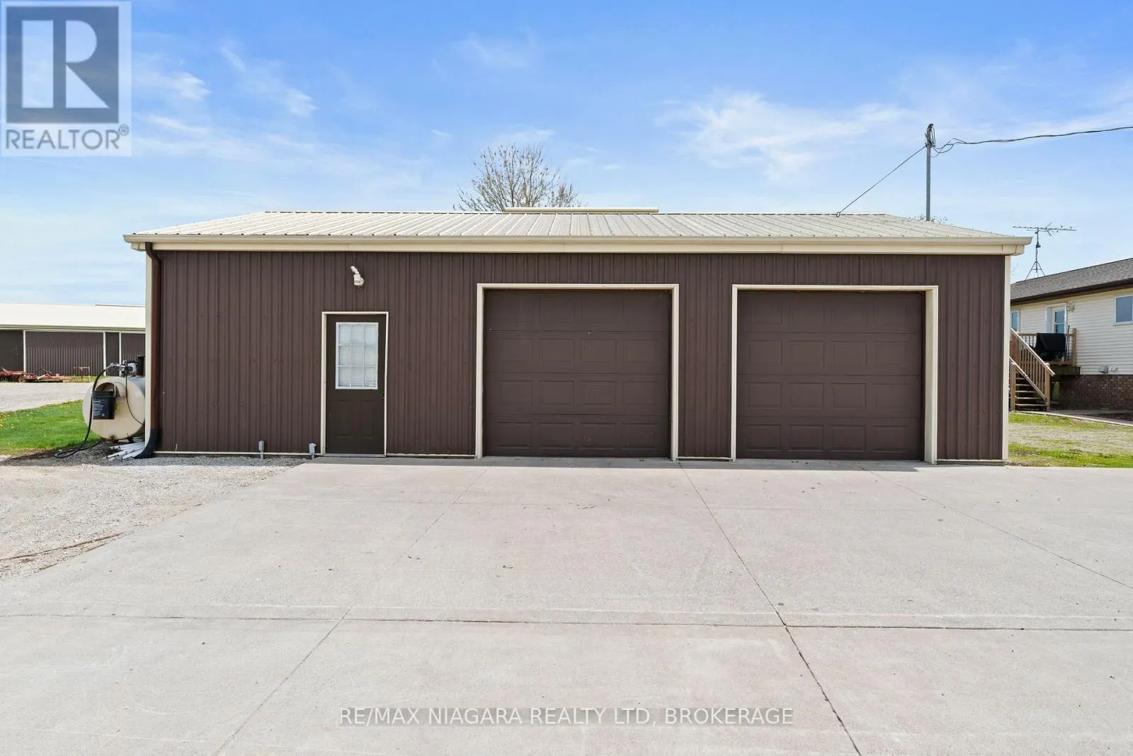 410 COUNTY RD 50 ROAD W