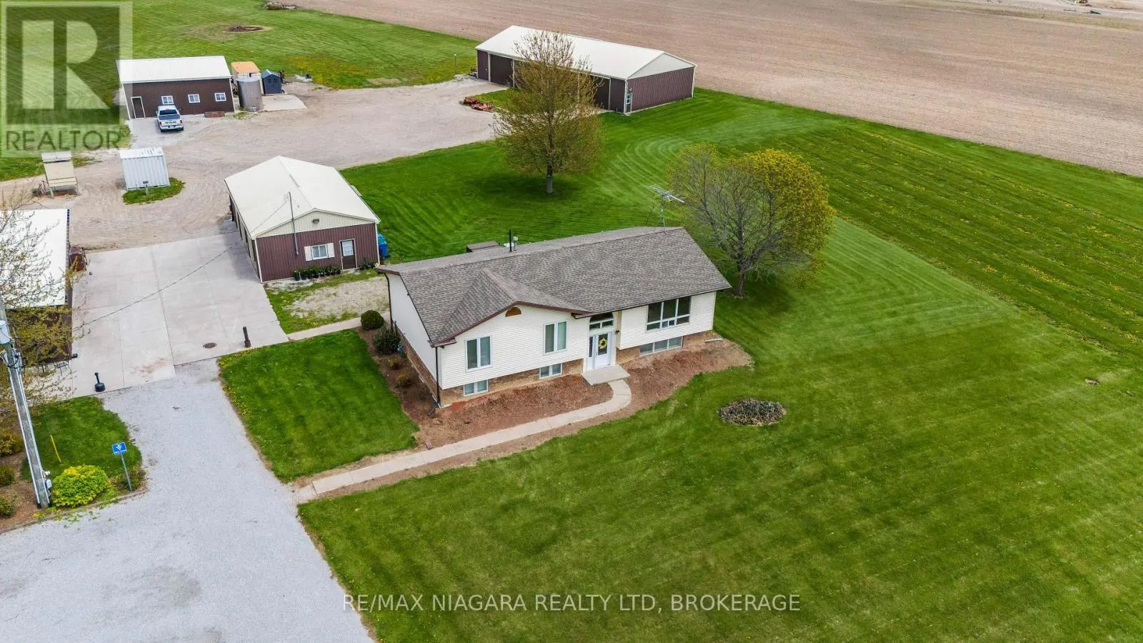 410 COUNTY RD 50 ROAD W