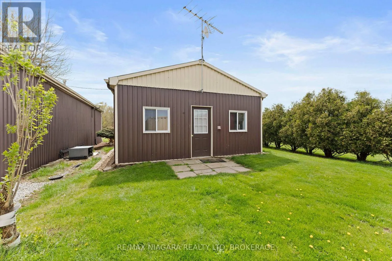 410 COUNTY RD 50 ROAD W