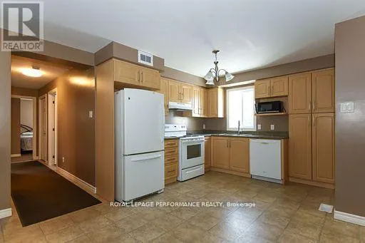 37 AND 35A CLOVERLOFT COURT