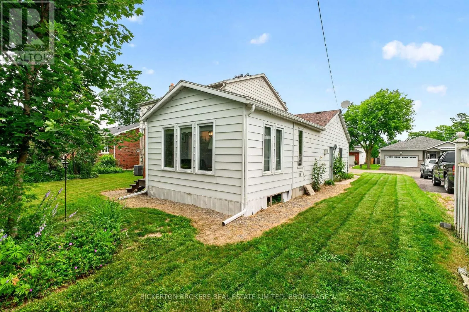 160 ELMWOOD DRIVE