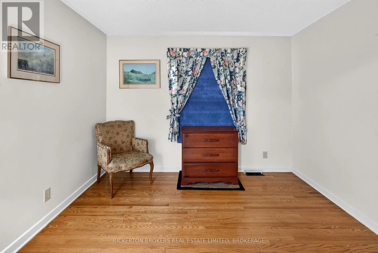 160 ELMWOOD DRIVE
