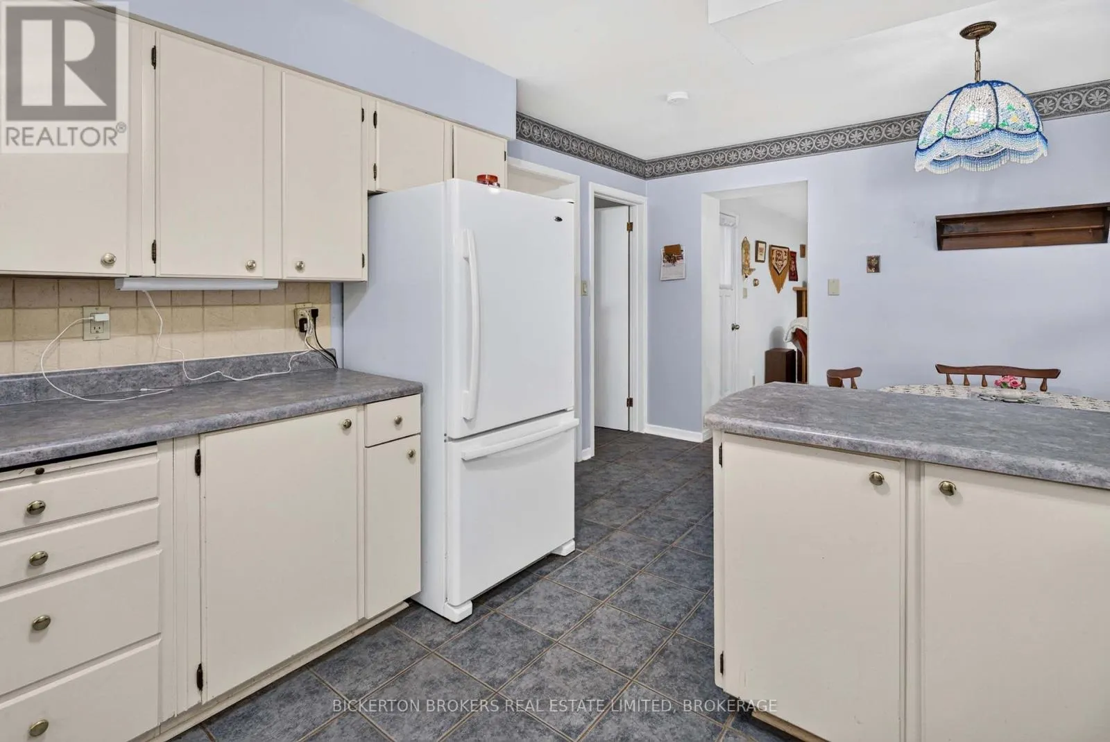 160 ELMWOOD DRIVE