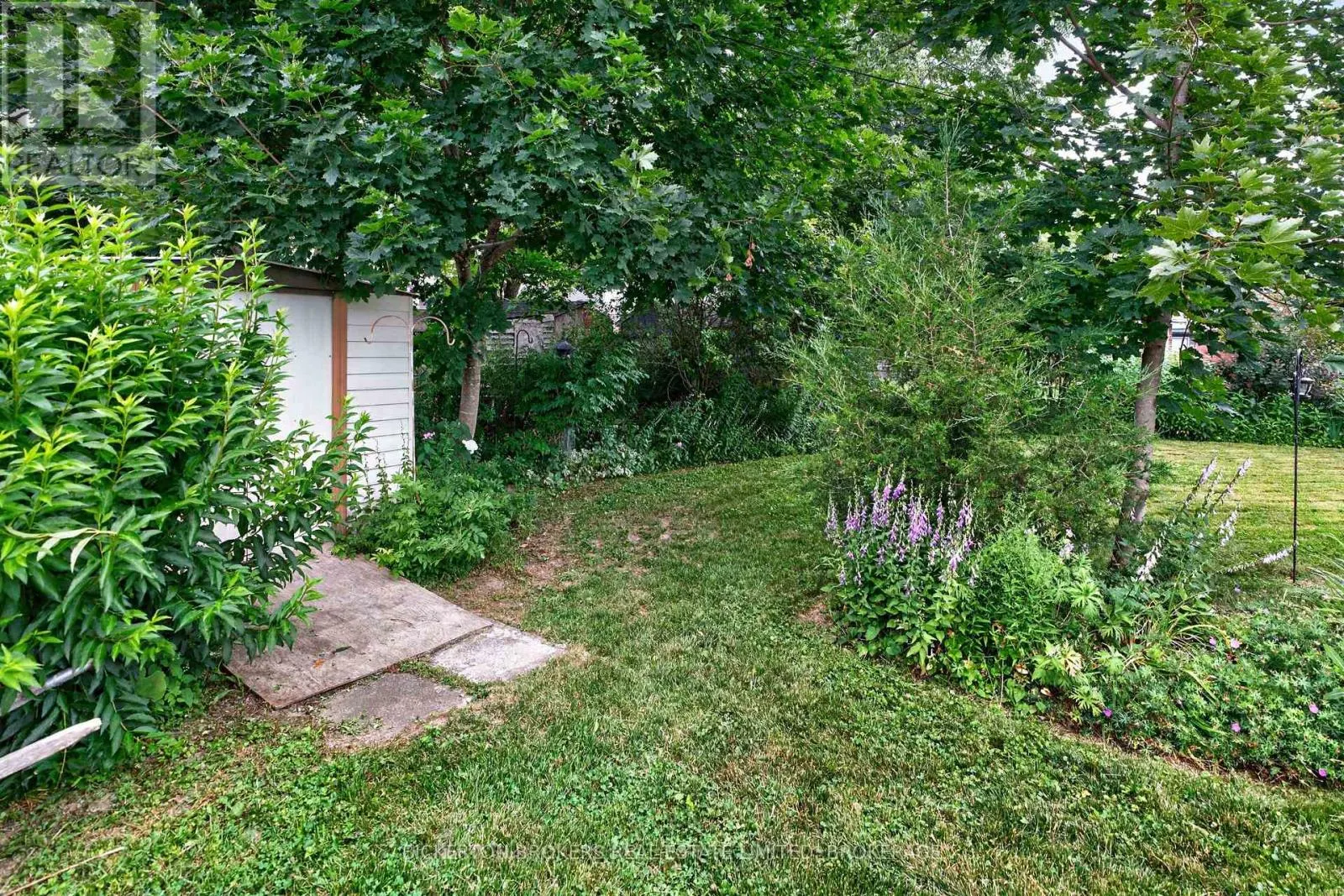 160 ELMWOOD DRIVE