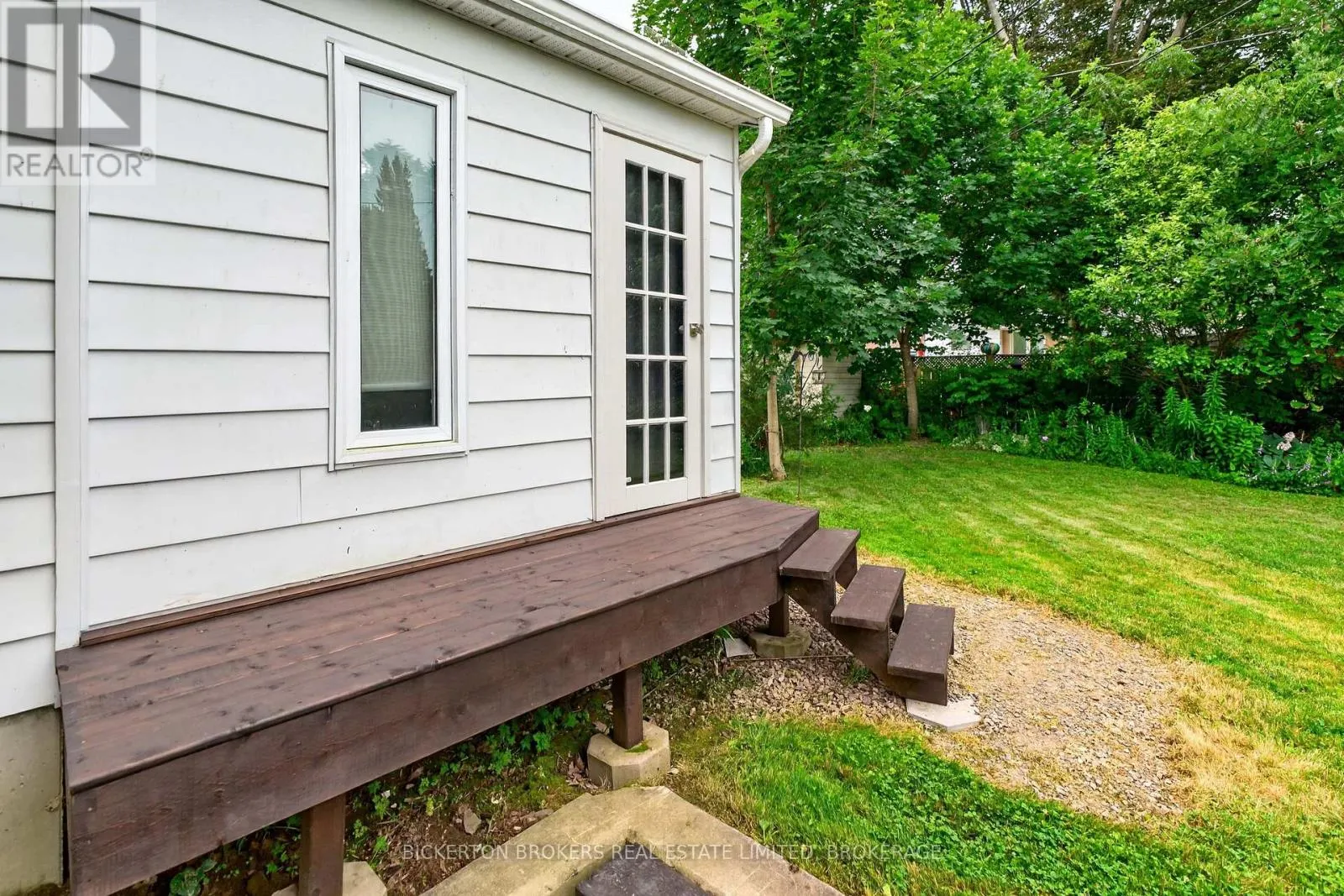 160 ELMWOOD DRIVE