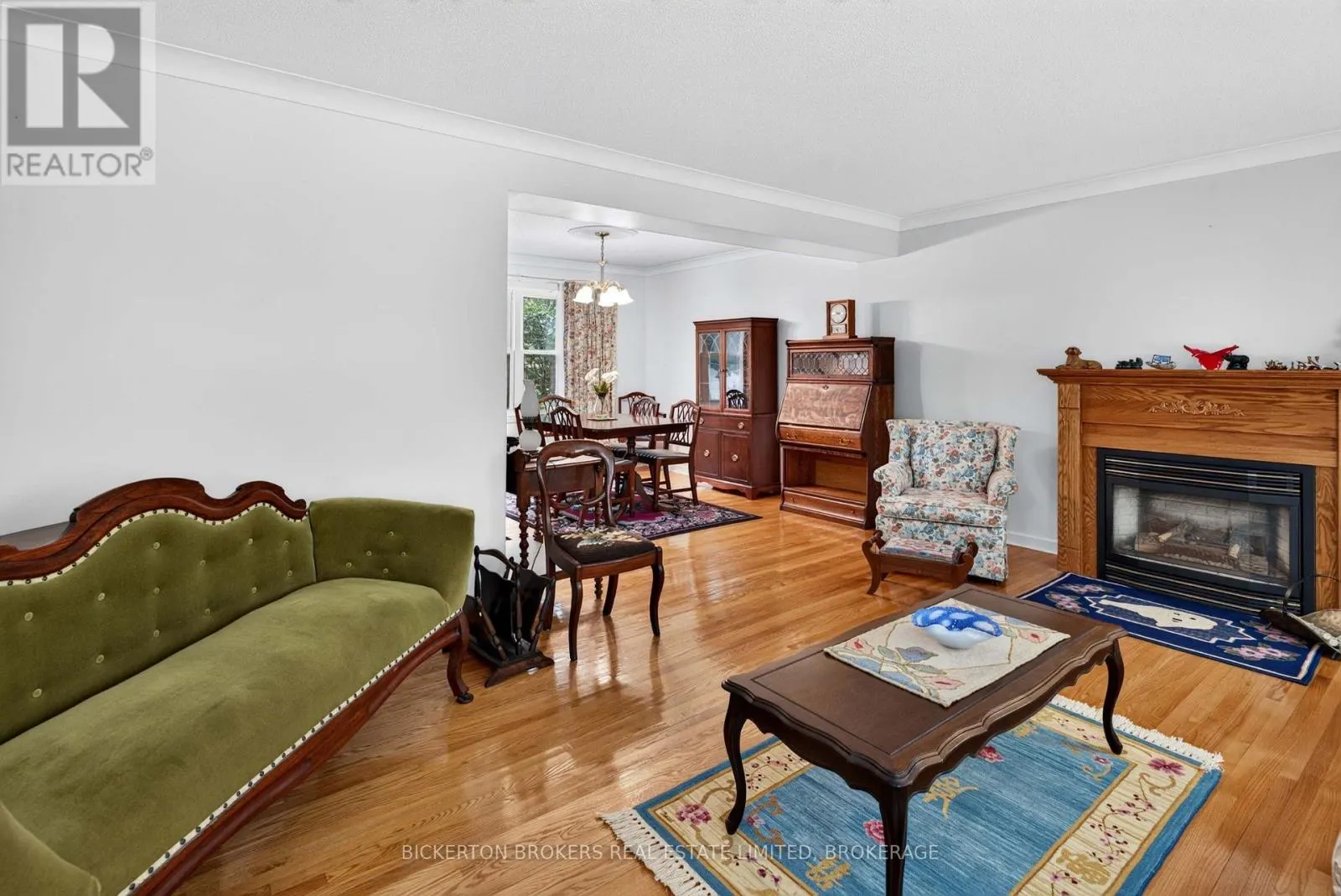 160 ELMWOOD DRIVE