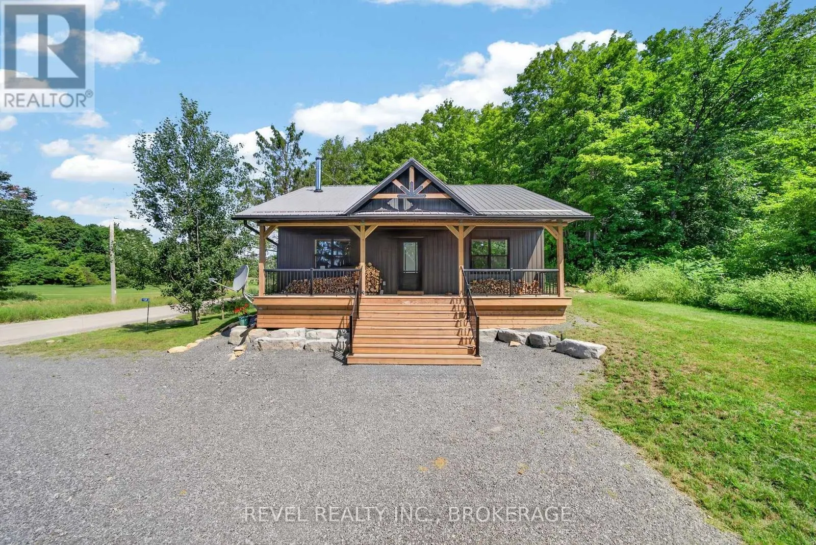 106 LONG POINT ROAD