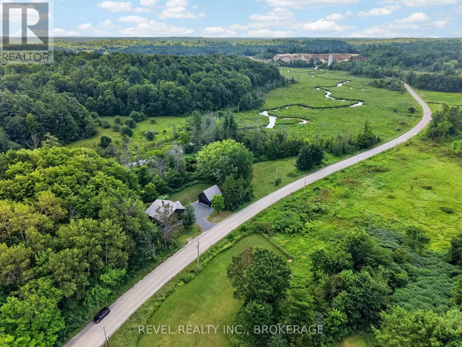 106 LONG POINT ROAD