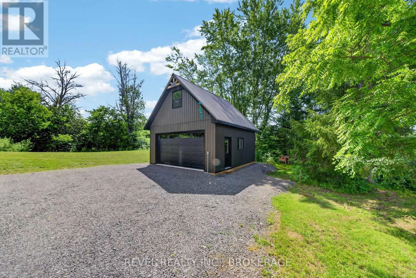 106 LONG POINT ROAD